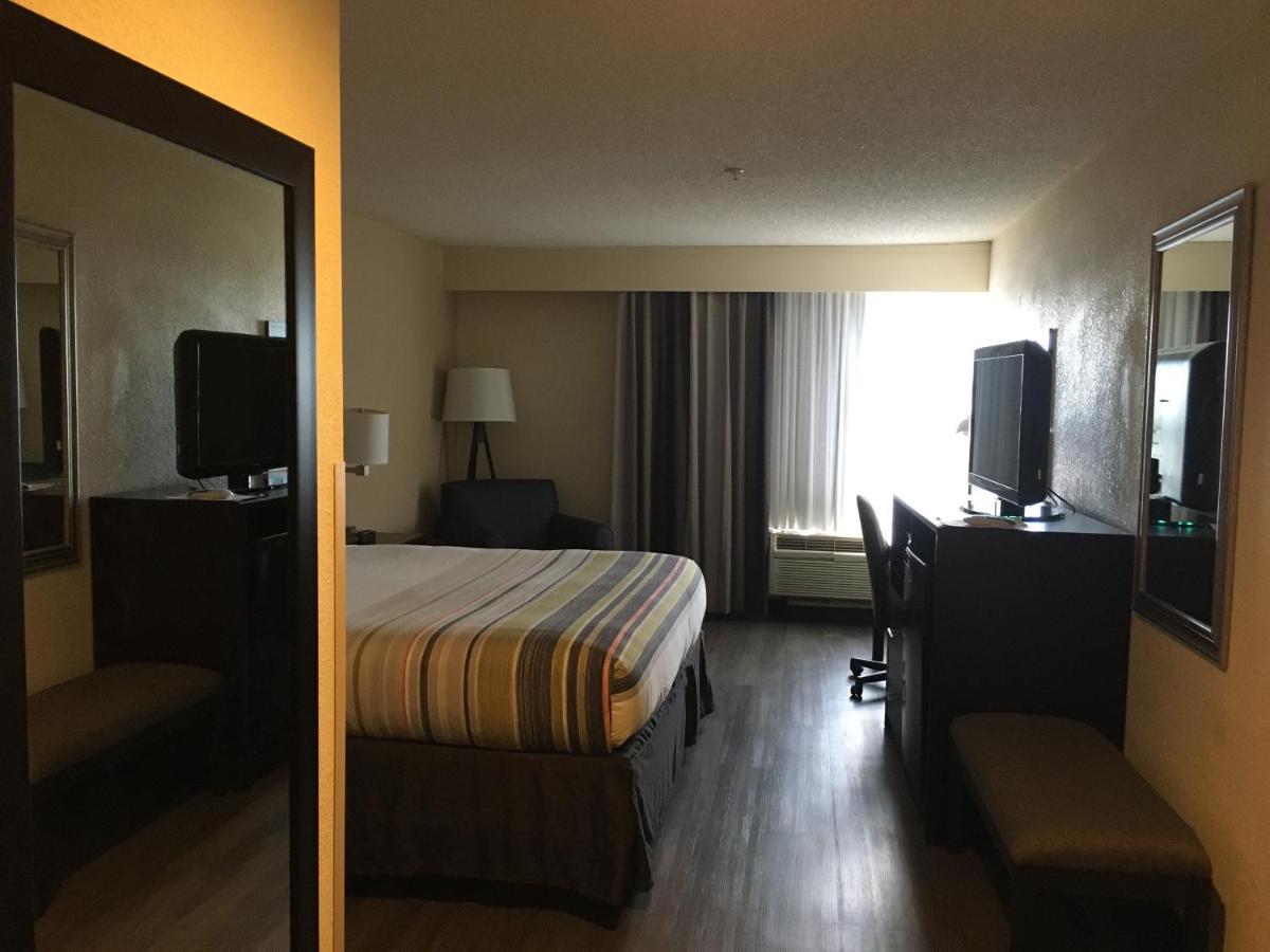 Spark By Hilton Spring Lake Fayetteville מראה חיצוני תמונה
