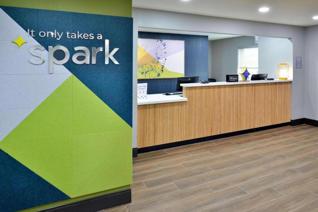 Spark By Hilton Spring Lake Fayetteville מראה חיצוני תמונה